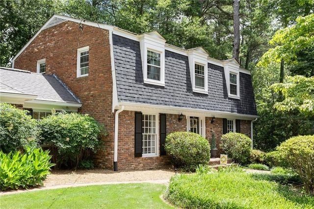 2015 Gainsborough Drive, Atlanta GA — home sold by Meg Councilman